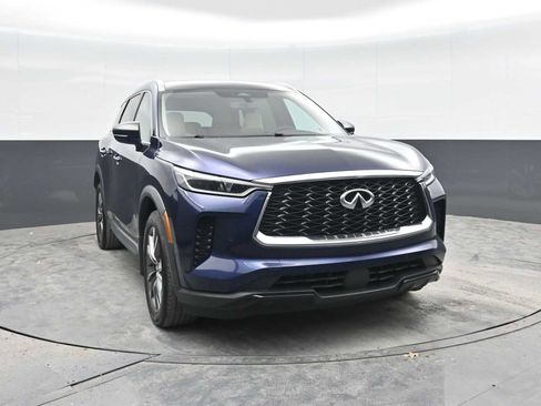 Used 2023 INFINITI QX60 Luxe w/ Cargo Package AWD/4WD image 6