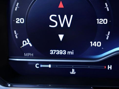 Used 2024 Chevrolet Silverado 2500 LTZ image 26