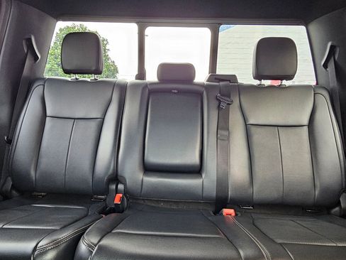 Used 2022 Ford F250 Lariat w/ Black Appearance Package image 25