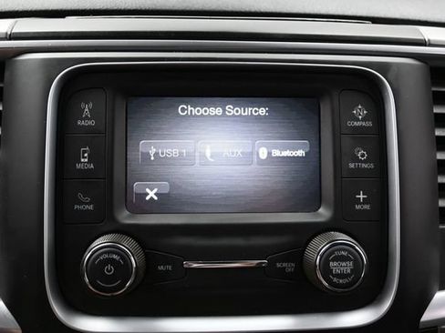 Used 2024 RAM 1500 Warlock AWD/4WD image 32