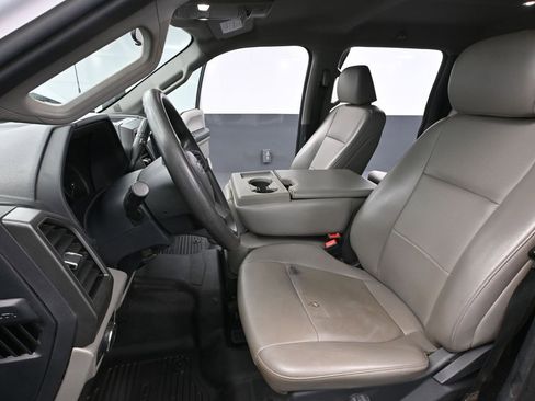 Used 2022 Ford F250 XL w/ Power Equipment Group image 23