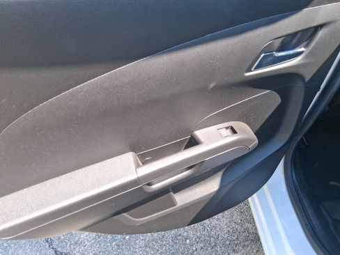 Used 2014 Chevrolet Sonic LTZ FWD image 15