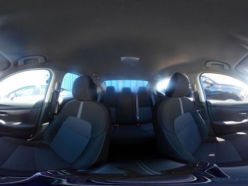 Used 2025 Nissan Sentra SV image 40