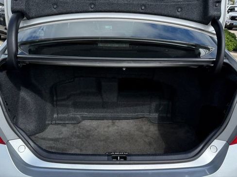 Used 2015 Toyota Camry XLE FWD image 28