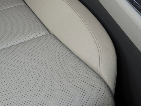 New 2026 Lincoln Aviator Reserve image 16