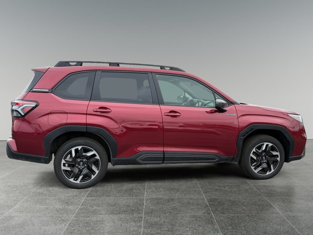 Used 2025 Subaru Forester Limited AWD/4WD image 4