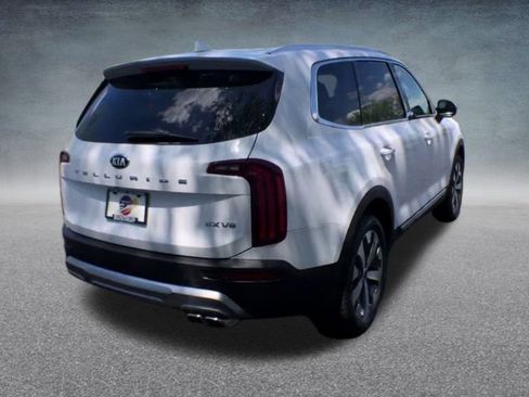 Used 2021 Kia Telluride EX w/ EX Premium Package image 21