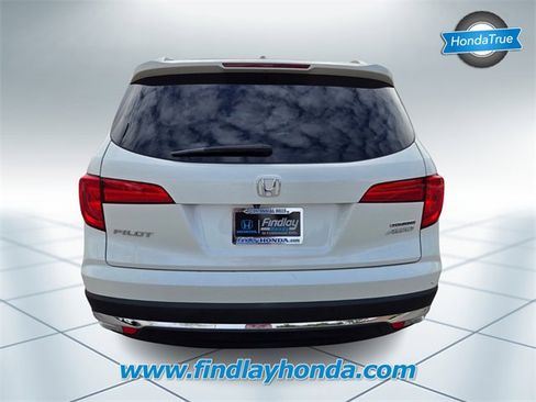 Used 2017 Honda Pilot Touring image 5