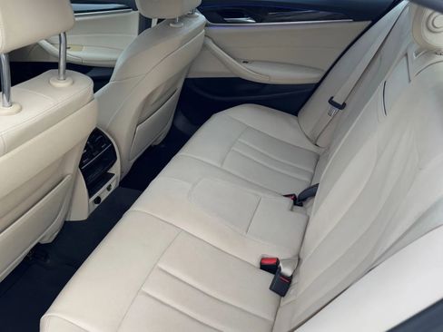 Used 2017 BMW 530i 530i Sedan 4D image 18