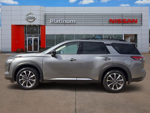 New 2026 Nissan Pathfinder Platinum image 3