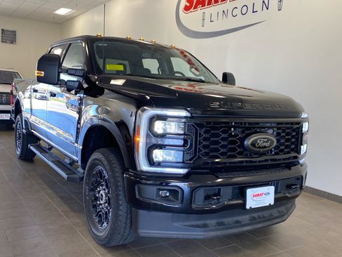 New 2026 Ford F350 XLT w/ XLT Premium Package AWD/4WD image 2
