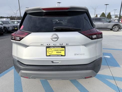 Certified 2022 Nissan Rogue SV image 8