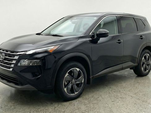 Used 2025 Nissan Rogue SV FWD image 3