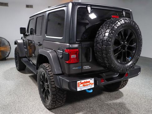 Used 2023 Jeep Wrangler Unlimited Sahara w/ Cold Weather Group AWD/4WD image 10