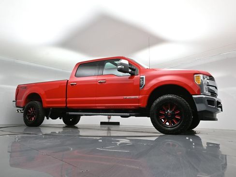 Used 2017 Ford F350 Lariat w/ Lariat Ultimate Package image 4