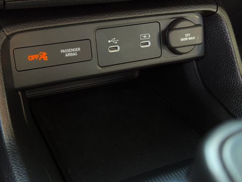 Certified 2025 Honda Civic Sport image 27