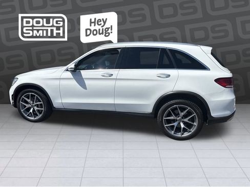 Used 2020 Mercedes-Benz GLC 300 4MATIC image 2
