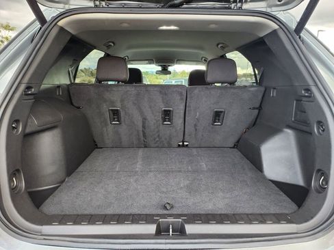Used 2024 Chevrolet Equinox LT image 13