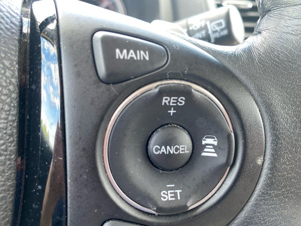 Used 2016 Honda Pilot Touring image 24