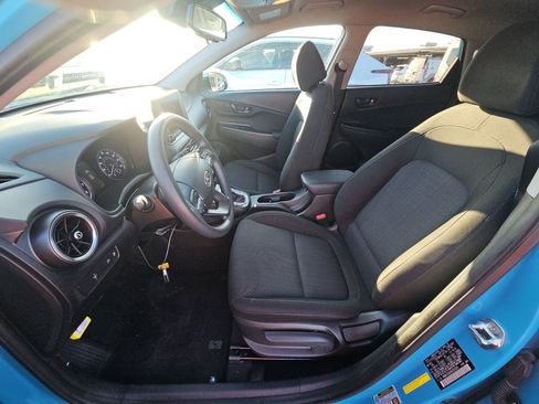 Used 2022 Hyundai Kona SEL w/ Cargo Package FWD image 11