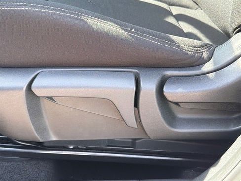 Used 2024 Nissan Rogue S image 20