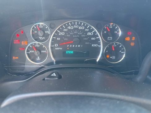 Used 2023 Chevrolet Express 2500 Work Van w/ Driver Convenience Package image 14