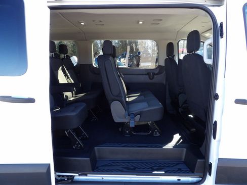 Used 2023 Ford Transit 350 XLT RWD image 26