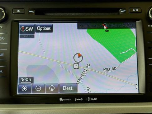 Used 2019 Toyota Highlander XLE AWD/4WD image 15