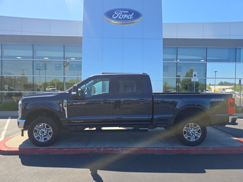 Used 2025 Ford F350 Lariat w/ Camper Package AWD/4WD 360° Tour