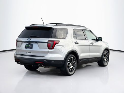 Used 2018 Ford Explorer Sport w/ Equipment Group 401A AWD/4WD image 9