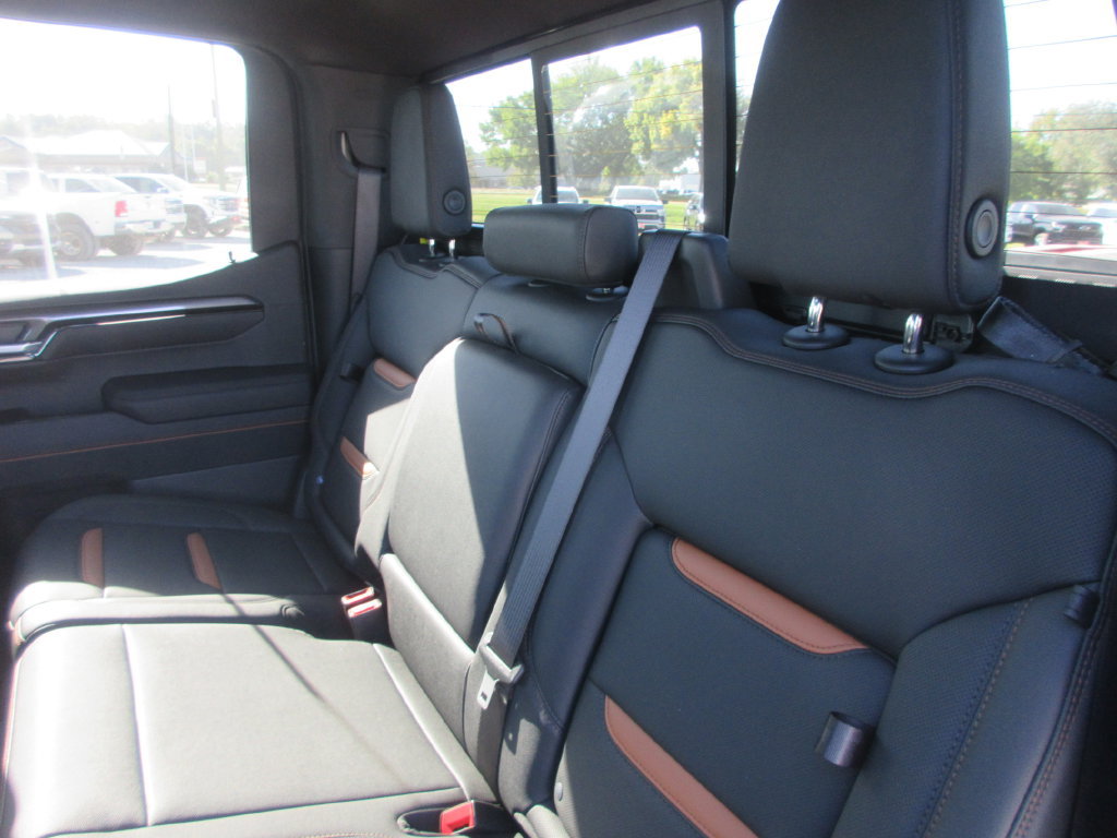 New 2026 GMC Sierra 1500 AT4 w/ AT4 Premium Package AWD/4WD image 14
