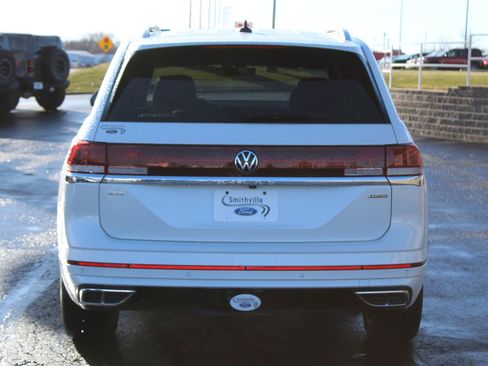 Used 2025 Volkswagen Atlas SEL Premium R-Line image 6