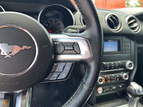 Used 2020 Ford Mustang Convertible image 25