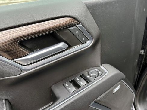 Used 2023 Chevrolet Silverado 1500 RST image 16