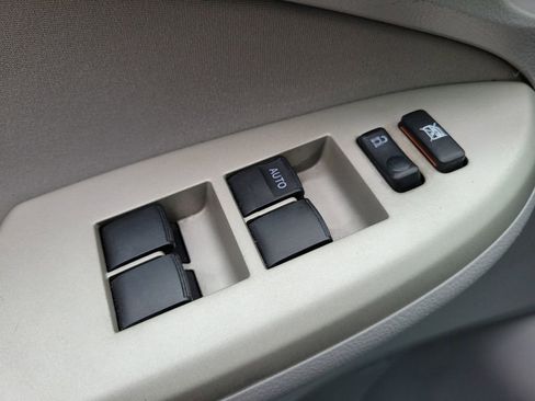 Used 2011 Toyota Corolla LE image 20