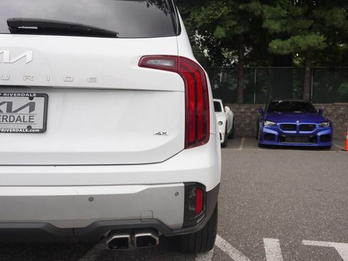 Used 2024 Kia Telluride S AWD/4WD image 16