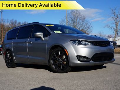 Used 2020 Chrysler Pacifica Touring-L w/ S Appearance Package