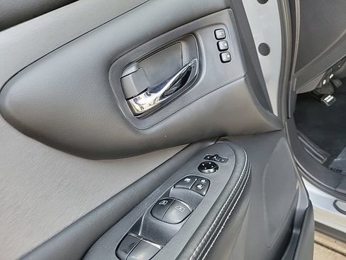 Used 2020 Nissan Murano SL w/ Moonroof Package AWD/4WD image 30