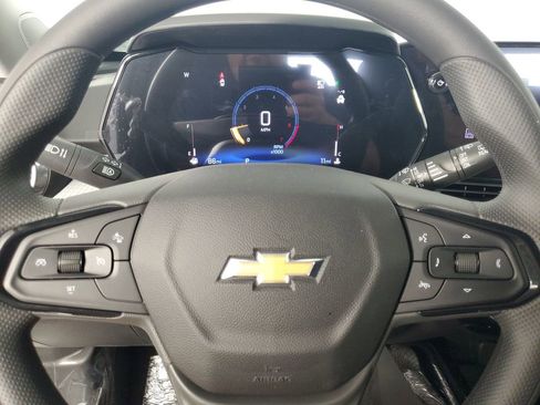 New 2026 Chevrolet Trax LT w/ LPO, Blackout Package FWD image 23