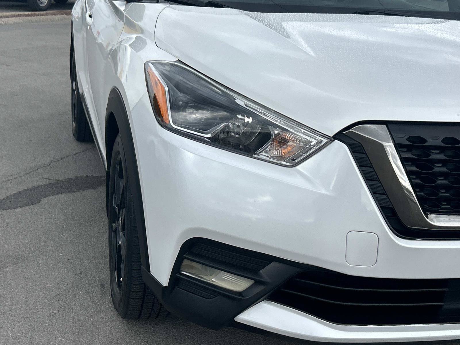 Used 2020 Nissan Kicks SR w/ SR Premium Package FWD image 11