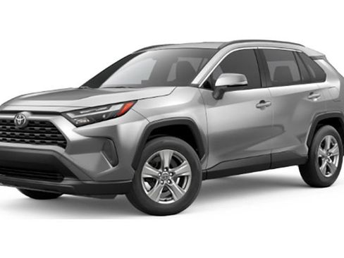 Used 2025 Toyota RAV4 XLE w/ Weather Package AWD/4WD image 2
