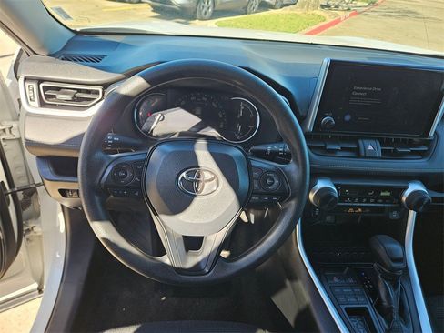 Used 2024 Toyota RAV4 LE image 17