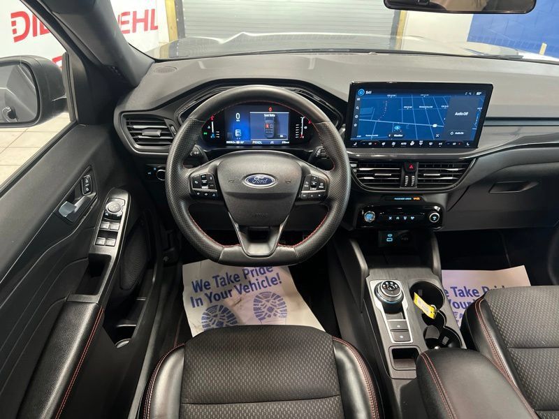 Used 2023 Ford Escape ST-Line w/ Tech Pack #1 AWD/4WD image 31