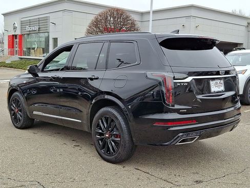 Used 2025 Cadillac XT6 Sport w/ LPO, Red Accent Package AWD/4WD image 6