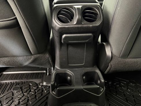 Used 2018 Jeep Wrangler Unlimited Sport AWD/4WD image 60