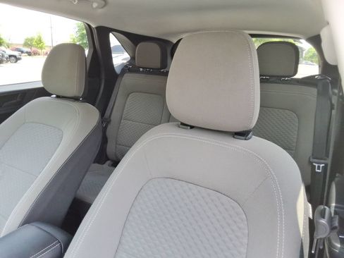 Used 2022 Ford Escape SE FWD image 23