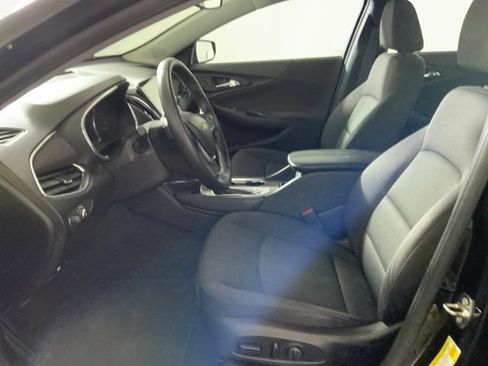 Used 2017 Chevrolet Malibu LT image 15
