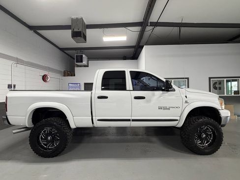 Used 2006 Dodge Ram 2500 Truck SLT w/ Quad Cab Big Horn Value Group image 5