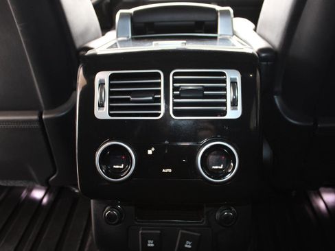 Used 2020 Land Rover Range Rover Long Wheelbase HSE image 29