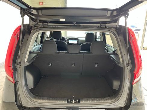Used 2022 Kia Soul EX image 14